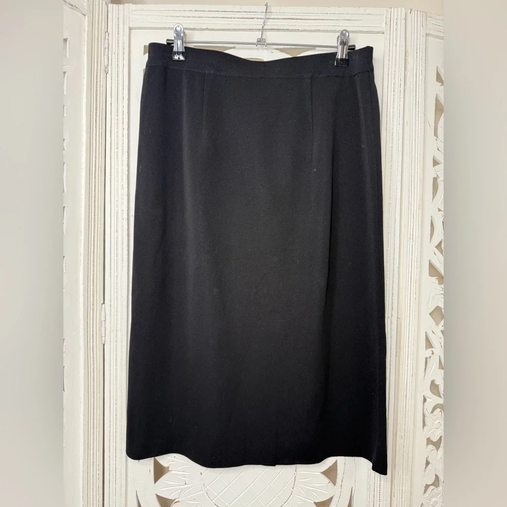 Misook Classic Black Pull On Skirt